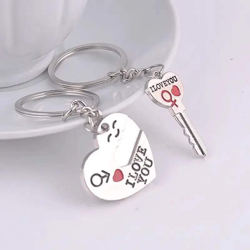 Heart-Shaped Keychain: Elegant Silver Design, Zinc Alloy Material, Ideal Gift