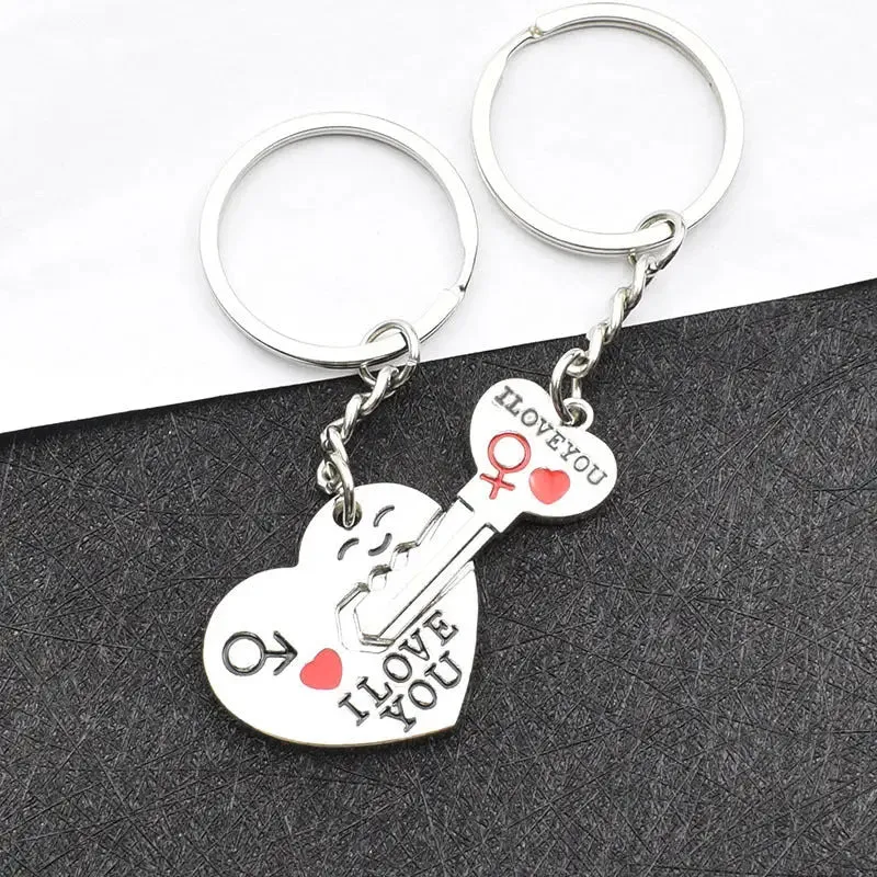 Heart-Shaped Keychain: Elegant Silver Design, Zinc Alloy Material, Ideal Gift