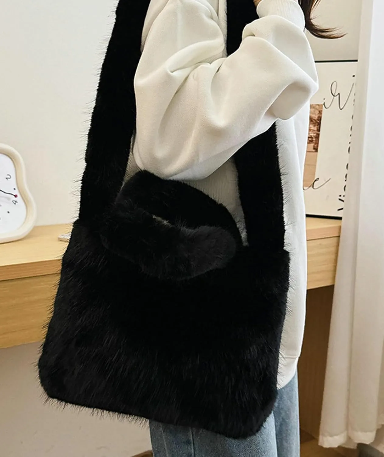 Premium Plush Teddy Tote Bag Women 2024 Fall Winter Large Capacity Lamb Wool Shoulder Handbag Cozy Fuzzy Tote Bag