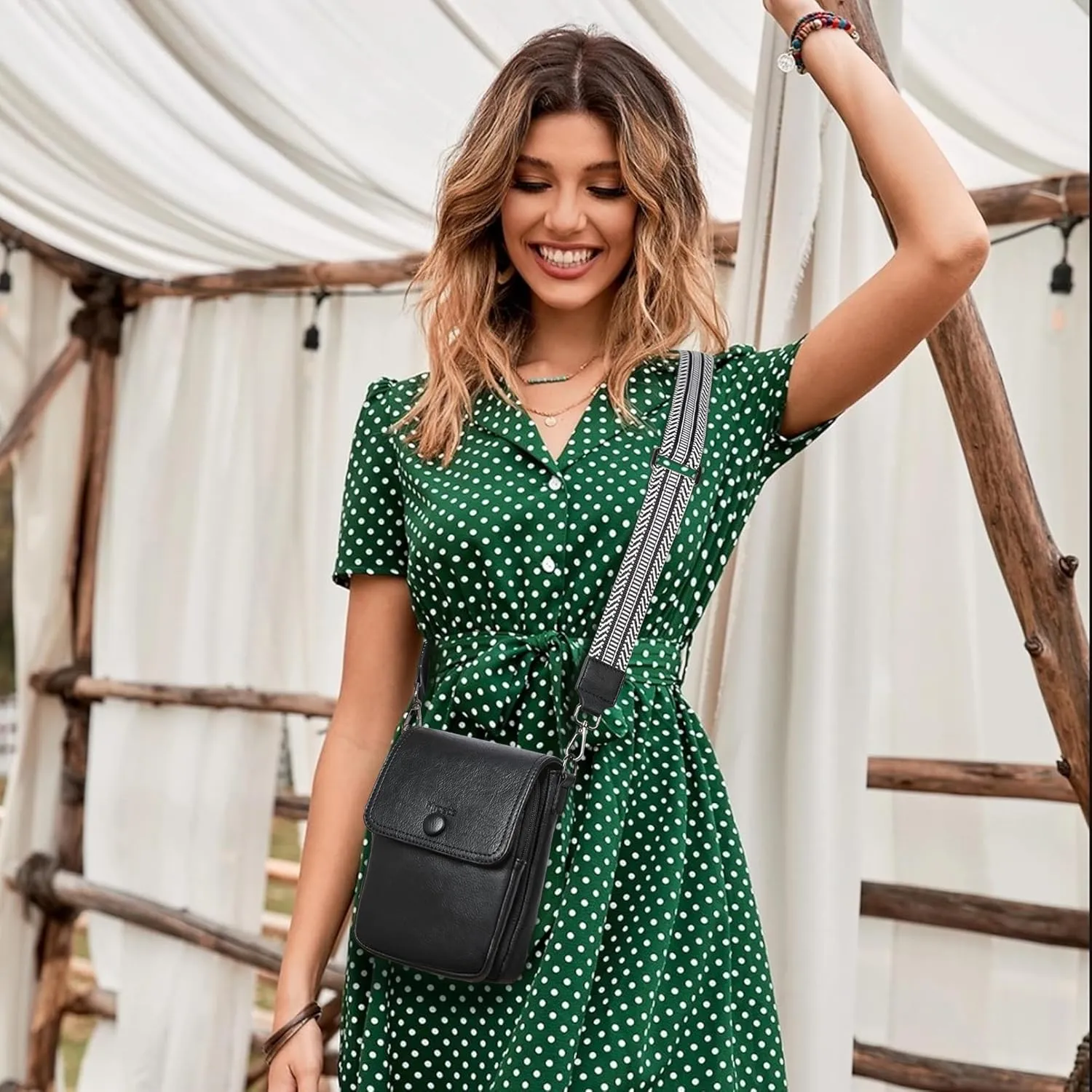 Quilted Crossbody Bags for Women 3-Pockets Crossbody Purses Vegan Leather Shoulder Handbags with Wide Strap