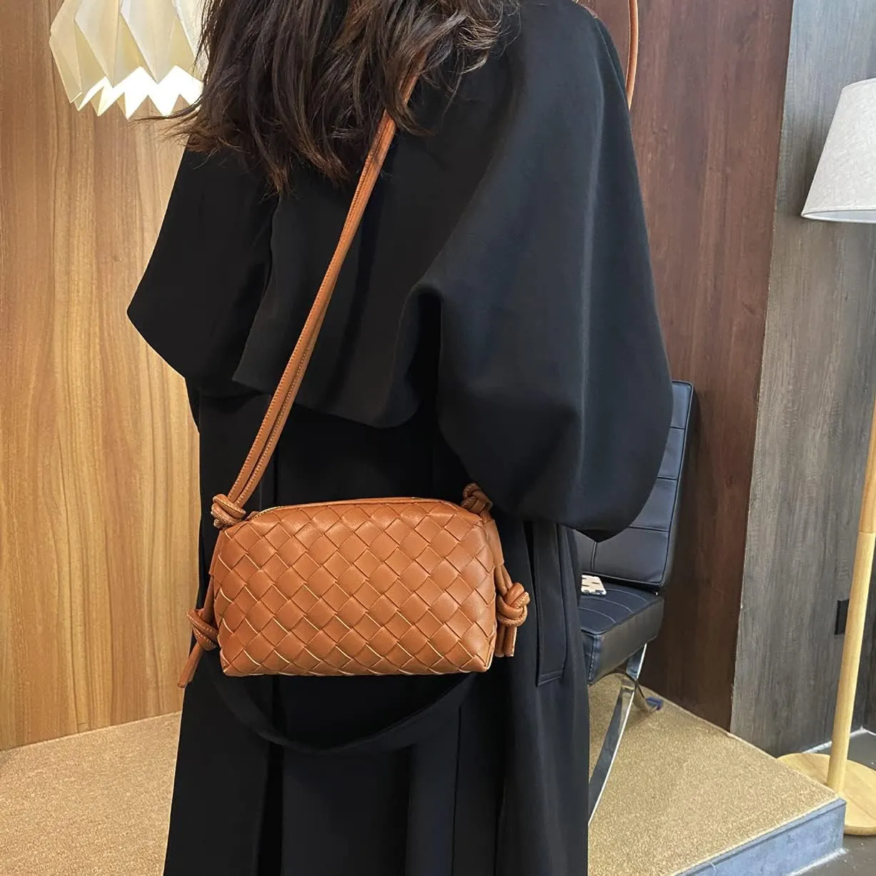 UPSONG Woven Crossbody Bags for Women，Fashion Leather Lightweight Handbags Shoulder Bag Phone Purse Ladies Messenger Bag