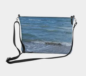 Vegan Leather Crossbody Purse (2025-03-03, 8:22 p.m.)