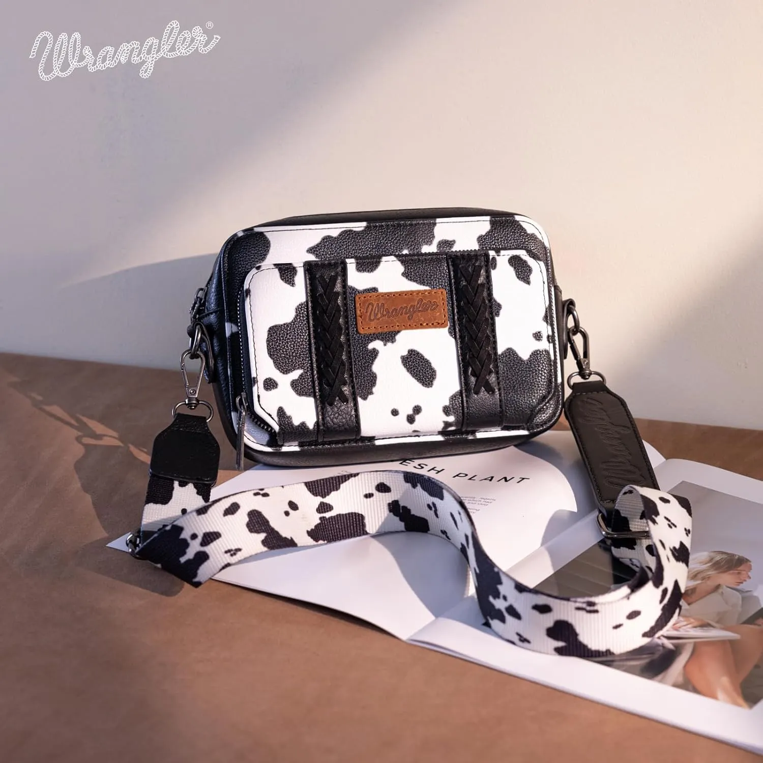 Wrangler Crossbody Bag for Women Western Cowgirl Crossbody Purses with Guitar Strap